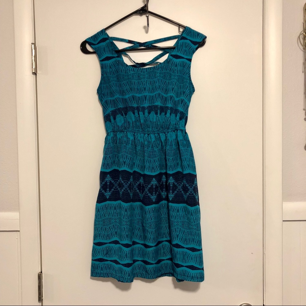 Strappy cross back sun dress Geometric design mini